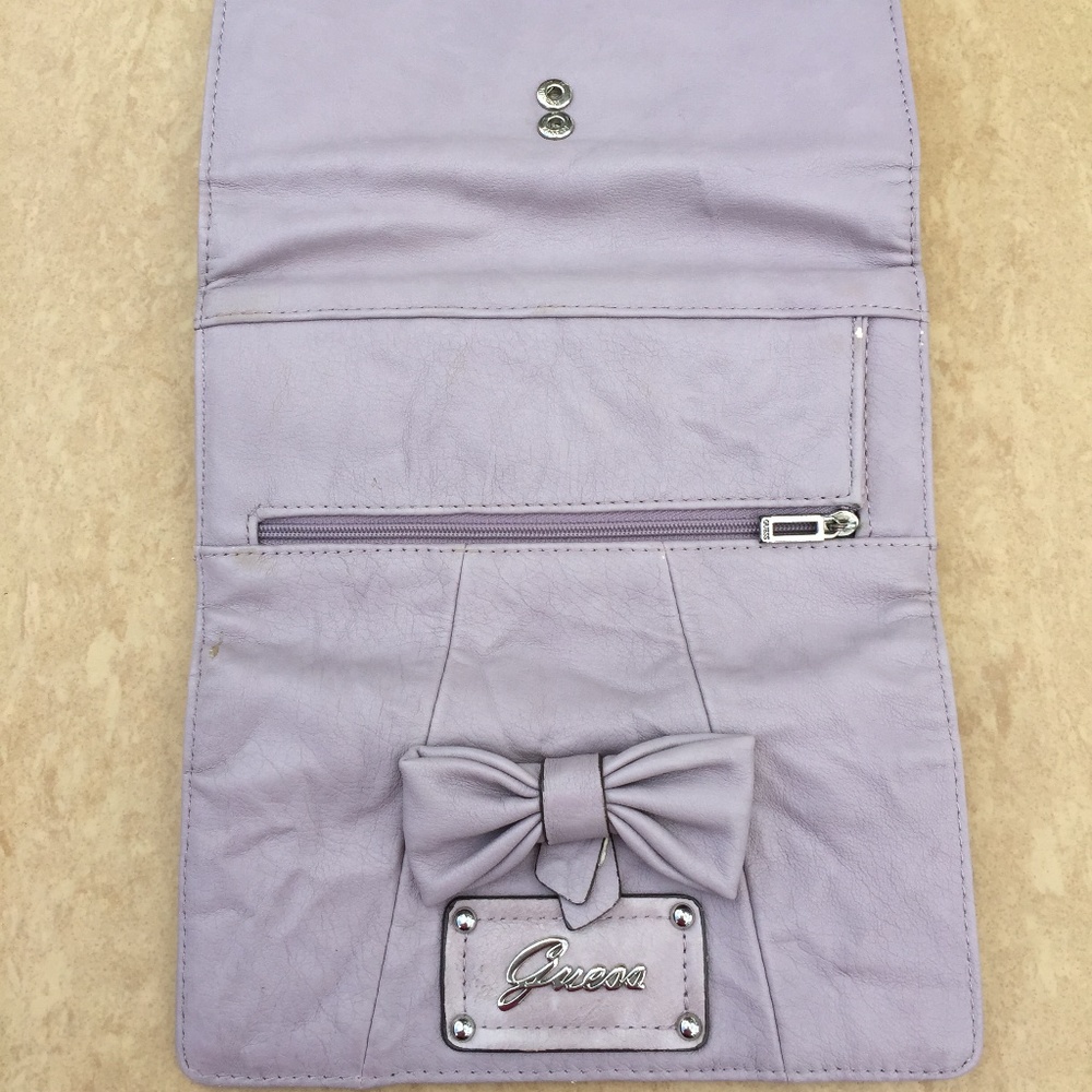 Guess Wallet - Picture 4 of 8